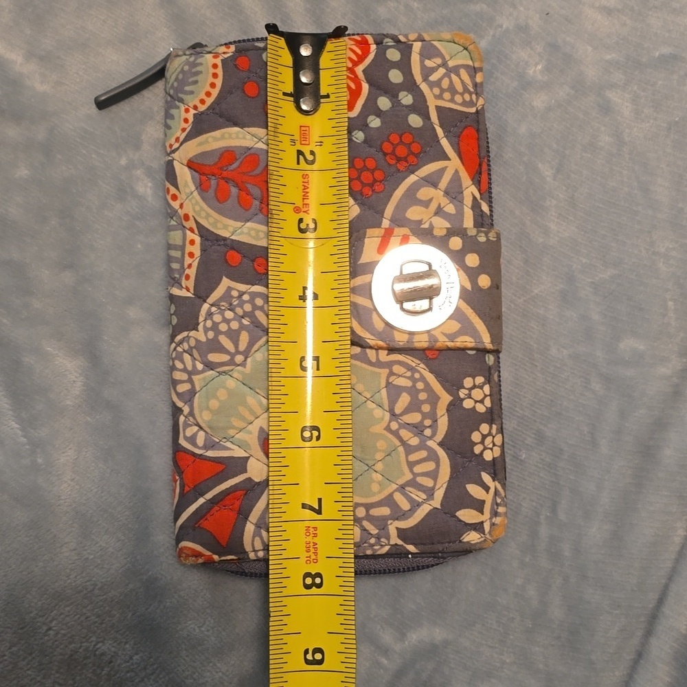 Vera Bradley Wallet with Turn Lock And Zipper Compartment (Bin 12) - Picture 10 of 11